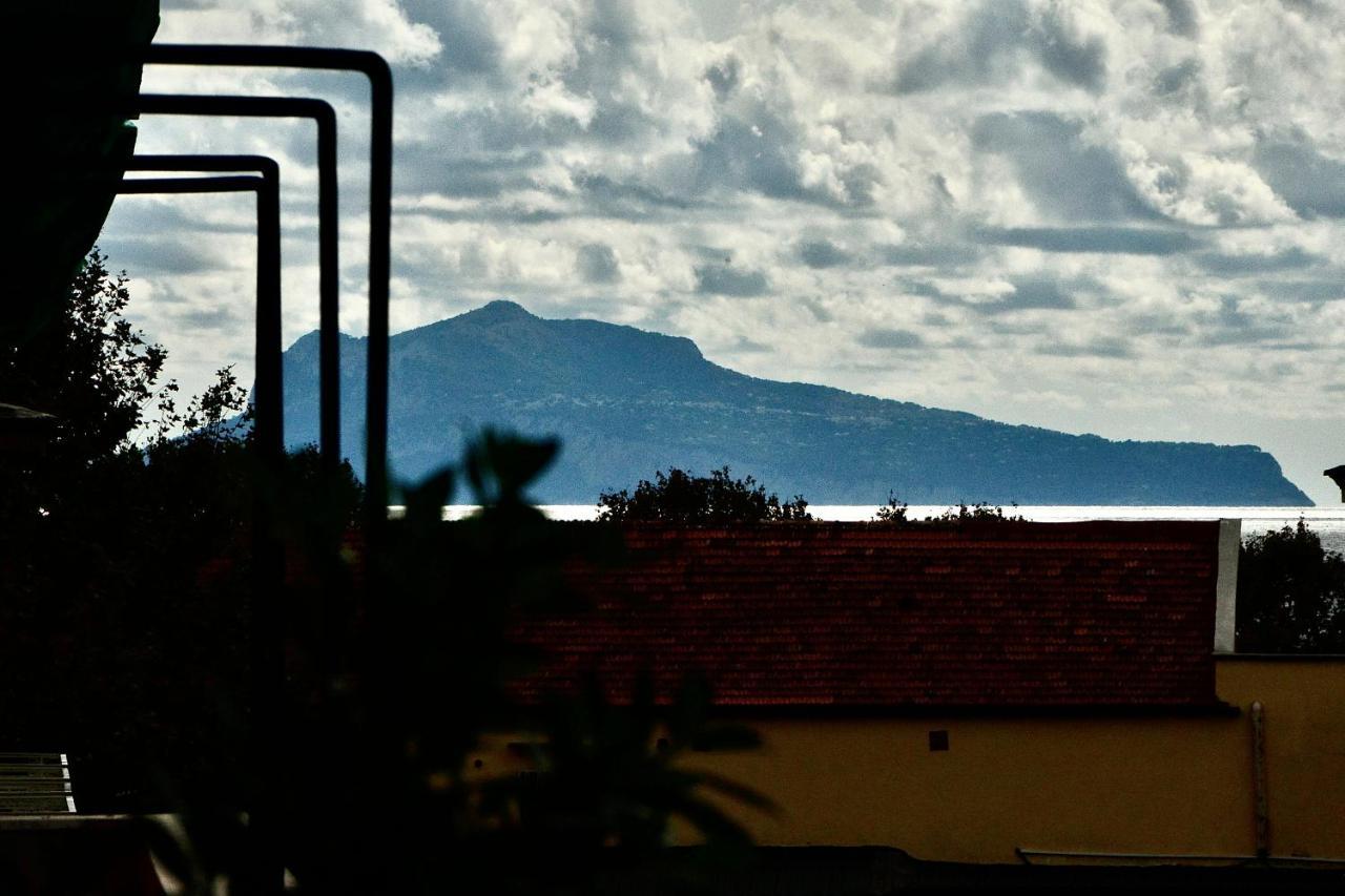 2 Camere Con Pianoforte Napoli Exterior foto